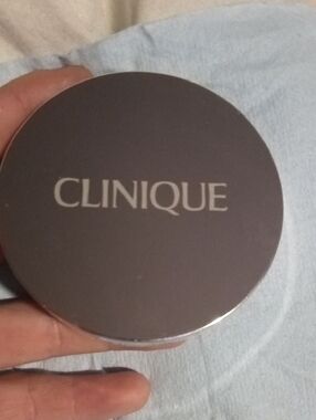 Clinique Face Compact Powder - Gray Finish